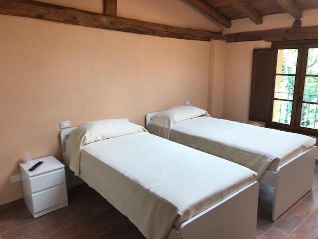 Agriturismo Podere Casino Mezzolara ภายนอก รูปภาพ