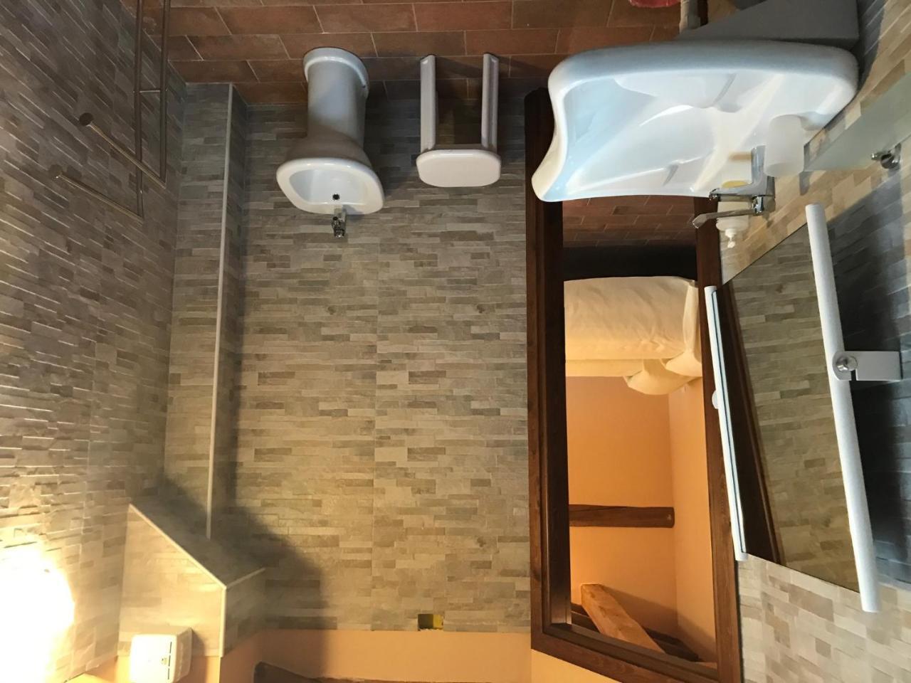 Agriturismo Podere Casino Mezzolara ภายนอก รูปภาพ